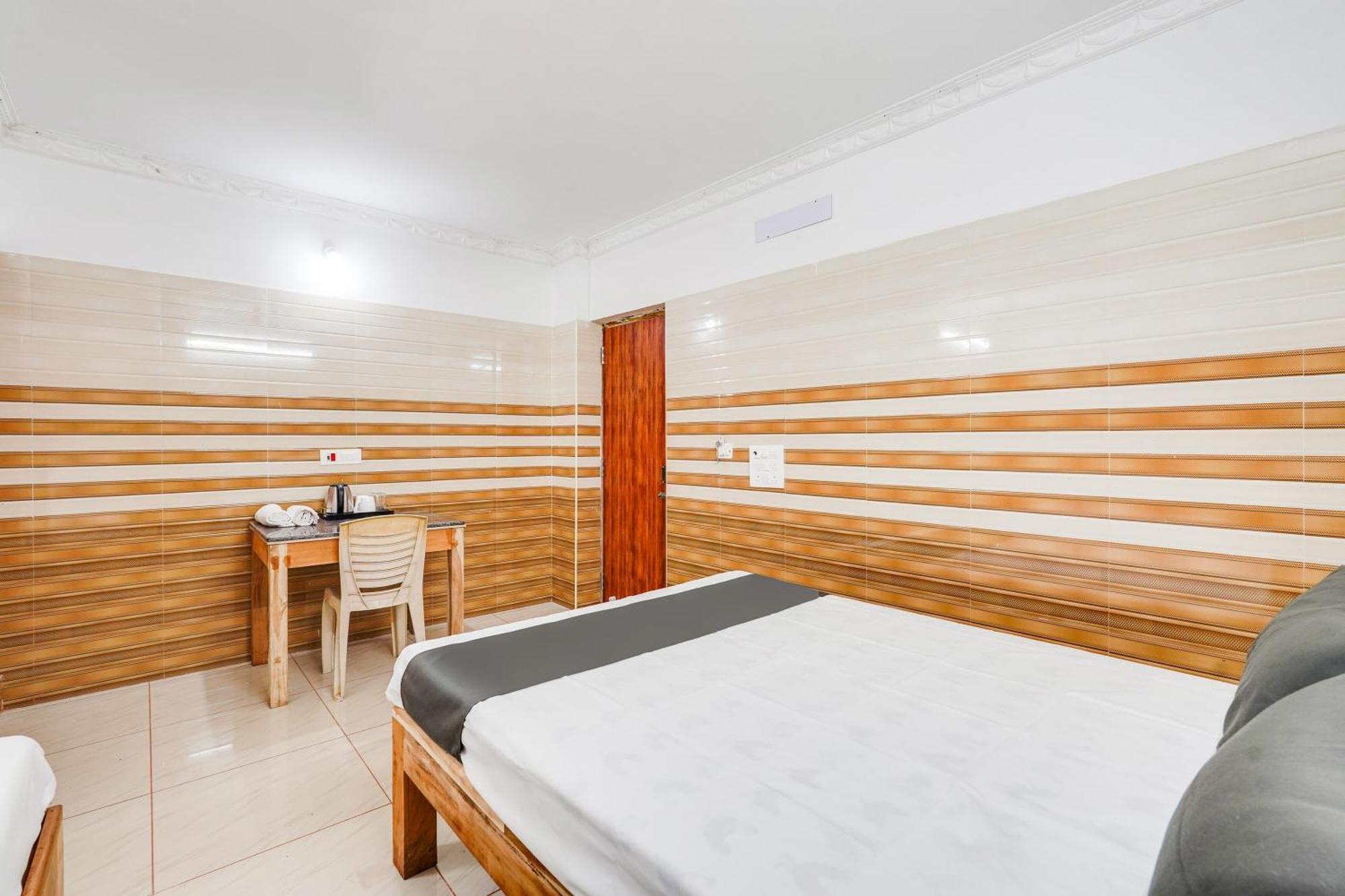 Super Hotel O Sharmila Guest House ポンディシェリ エクステリア 写真